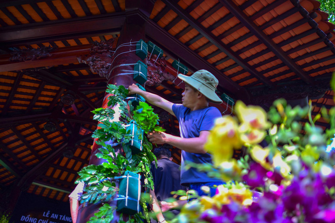 Cận cảnh nơi yên nghỉ của cố Thủ tướng Phan Văn Khải bên cạnh mộ phần người vợ